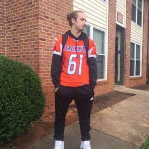 Meet your Posher, Wesley